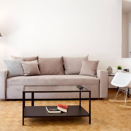 אתונה Toni'S Lovely Apartment In Sunny Pangrati מראה חיצוני תמונה